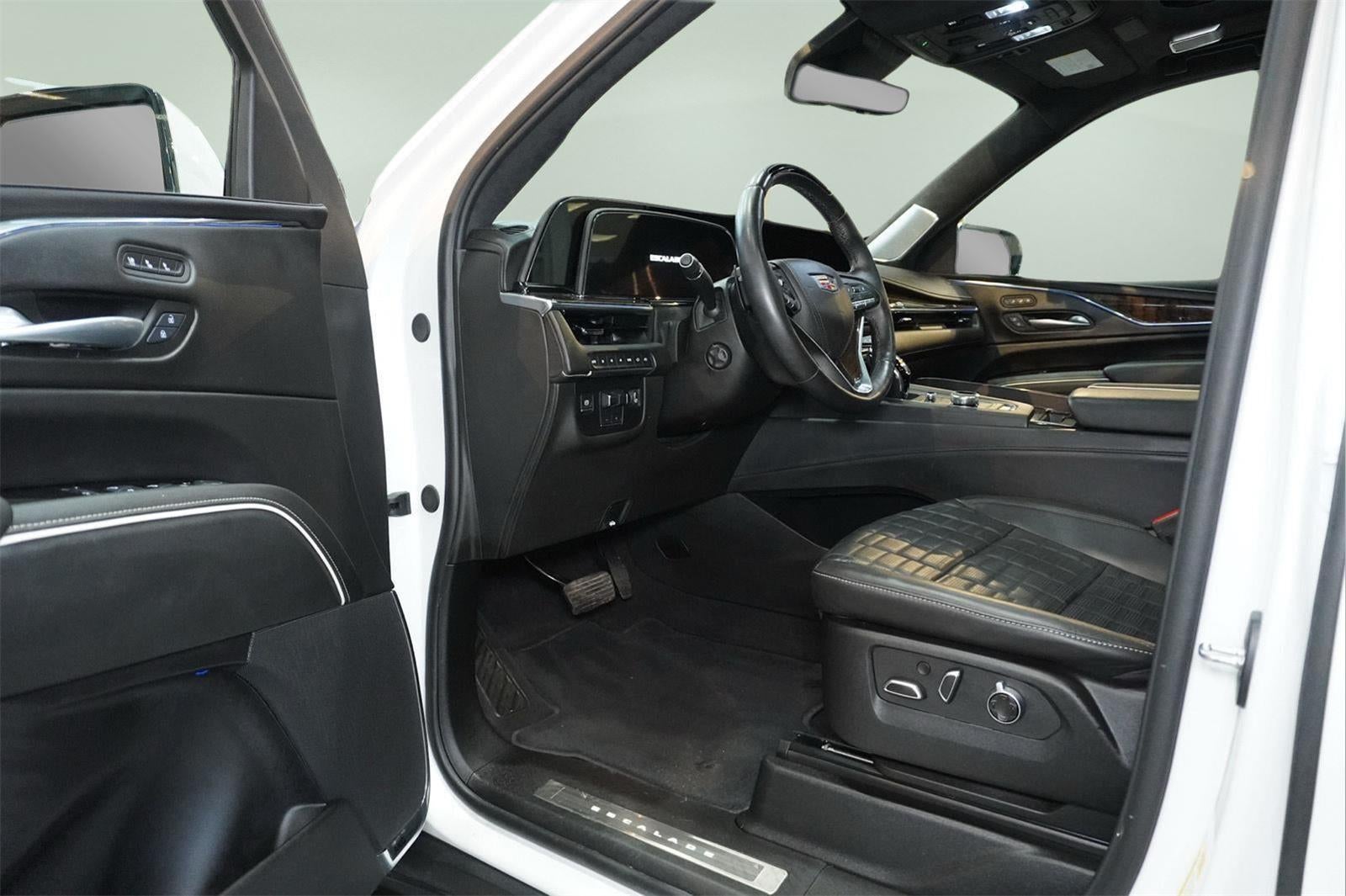 2024 Cadillac Escalade ESV Sport Platinum