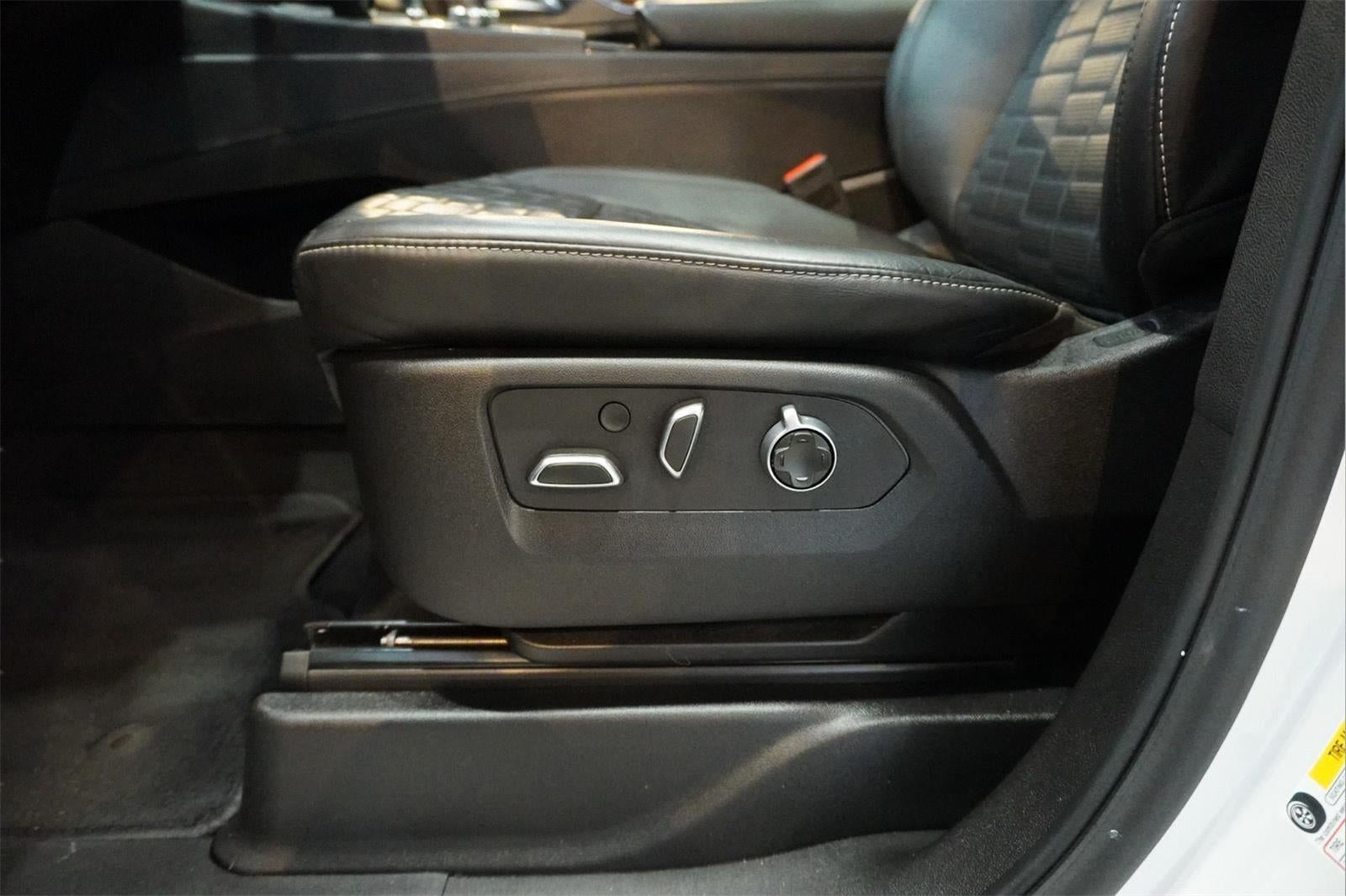 2024 Cadillac Escalade ESV Sport Platinum