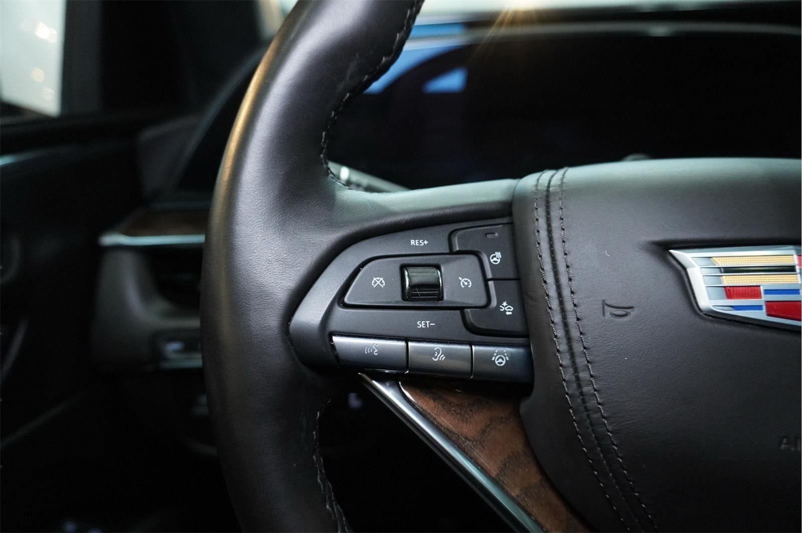 2024 Cadillac Escalade ESV Sport Platinum