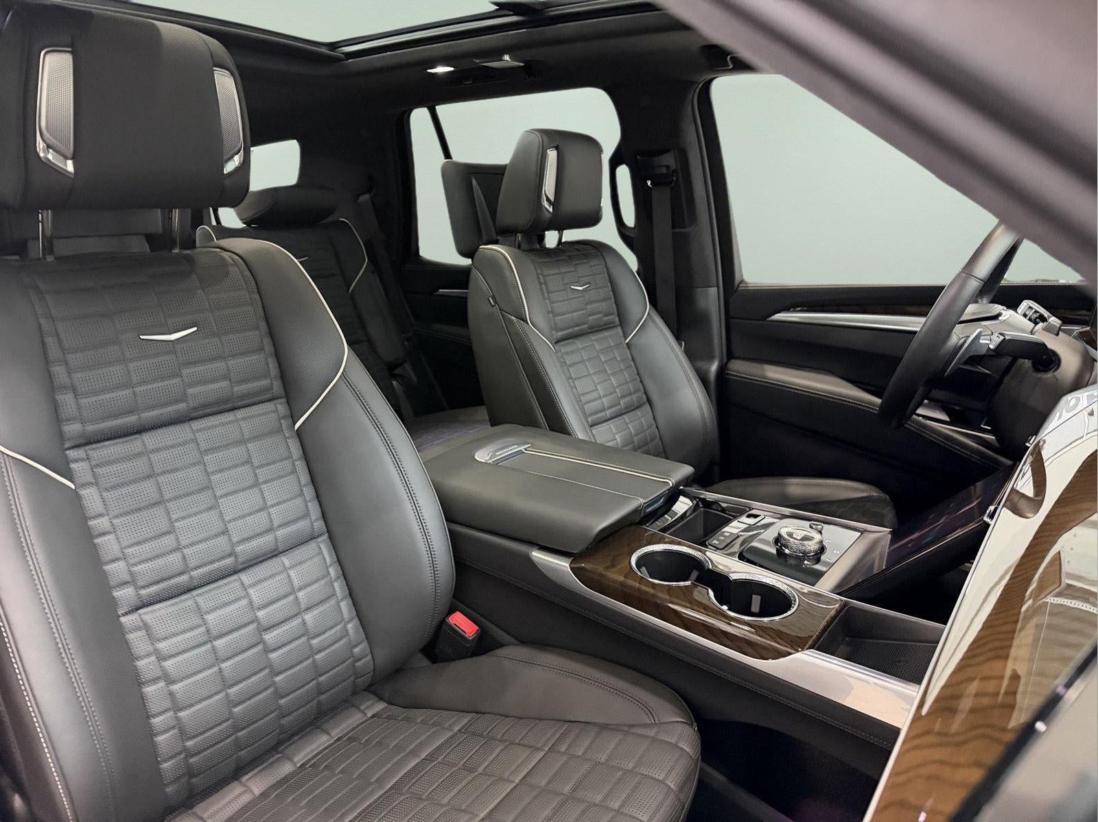 2025 Cadillac Escalade Sport Platinum