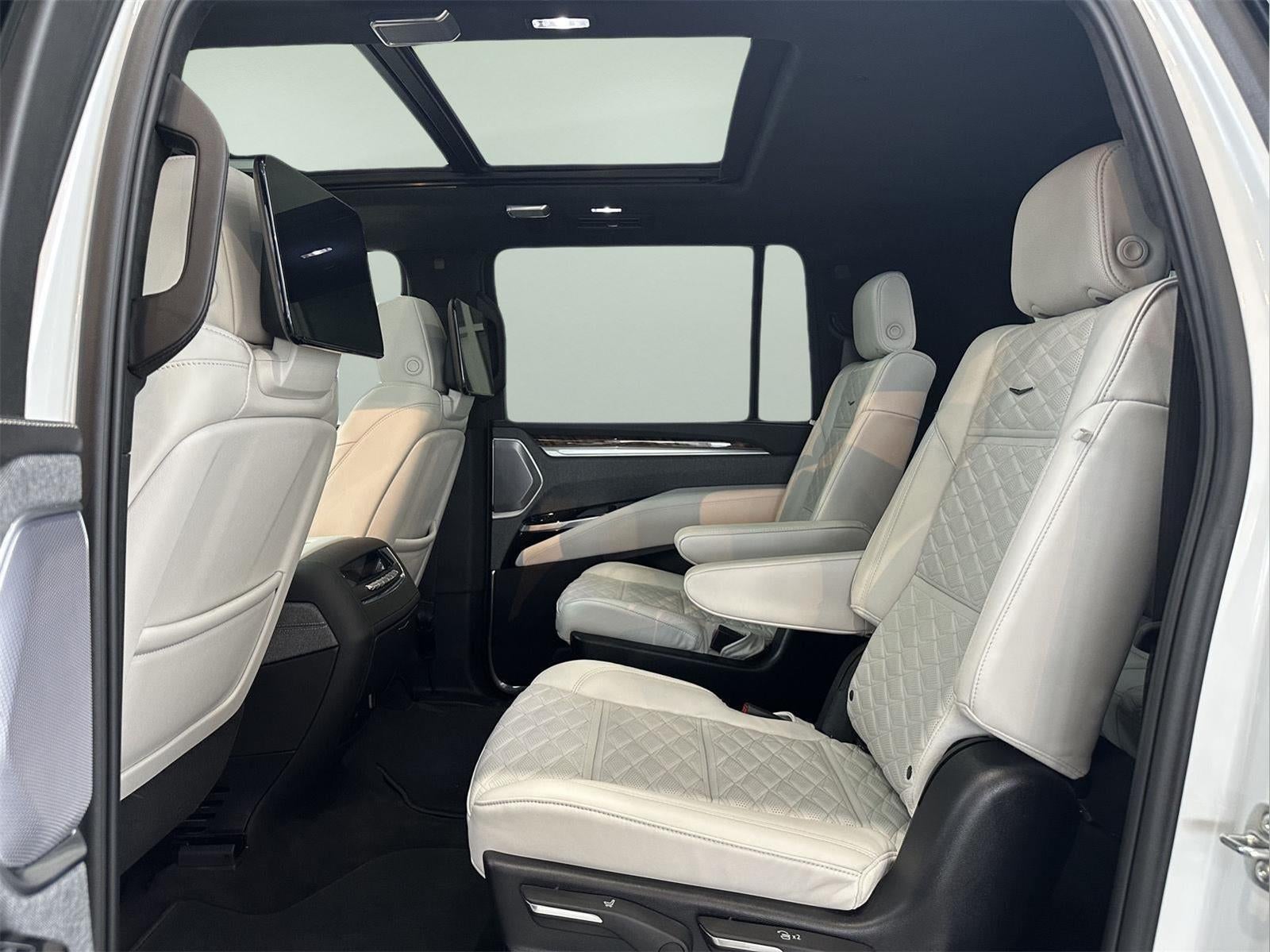 2025 Cadillac Escalade ESV Sport Platinum