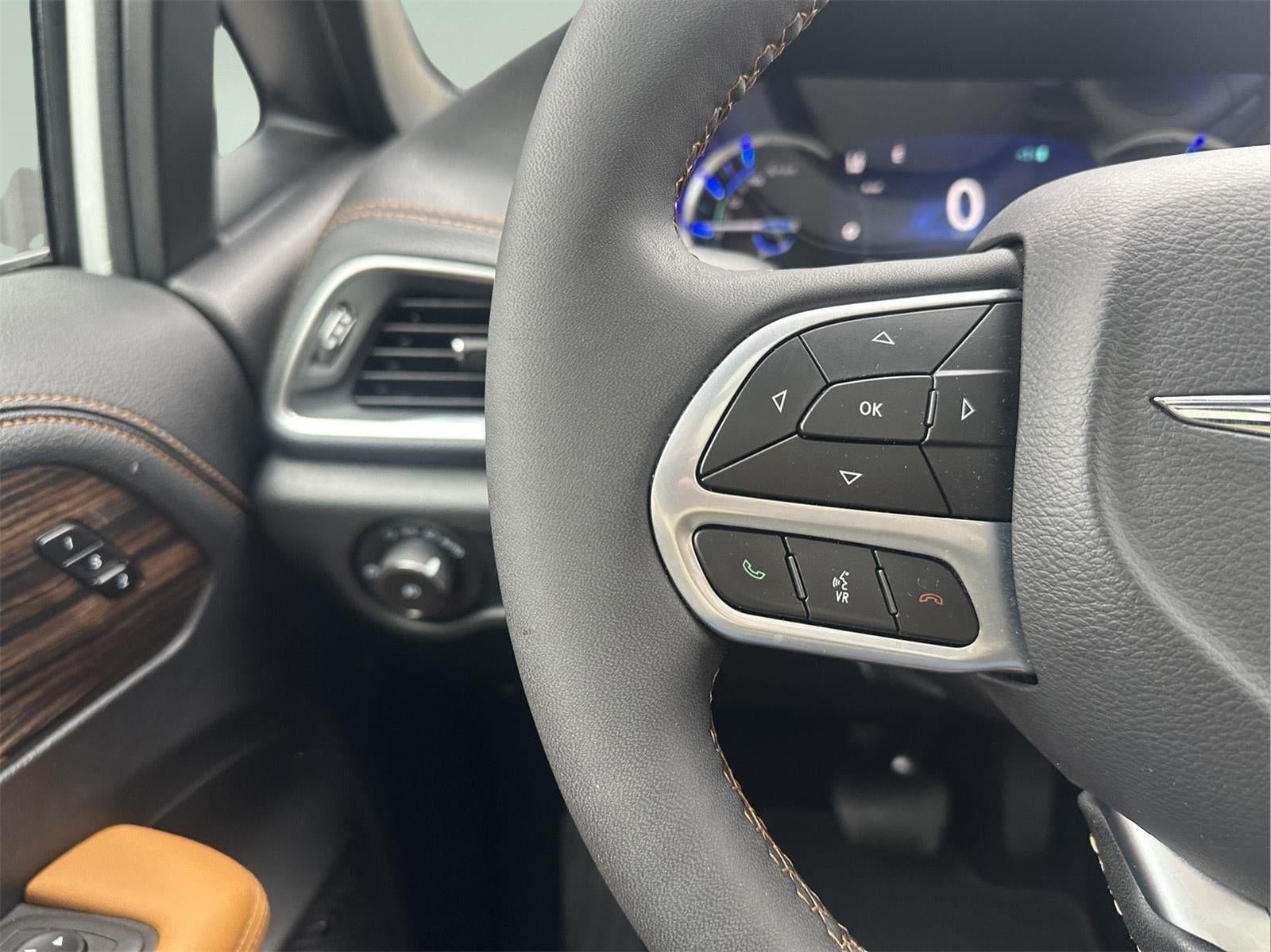 2023 Chrysler Pacifica Hybrid Pinnacle