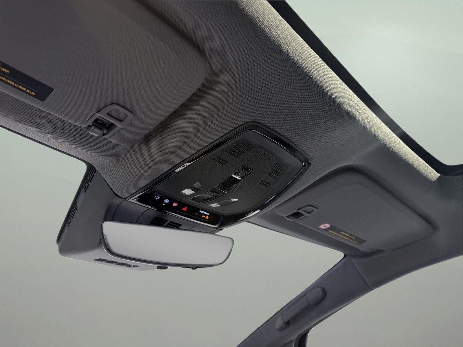 2025 Cadillac OPTIQ Luxury 1