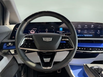 2025 Cadillac OPTIQ Luxury 1