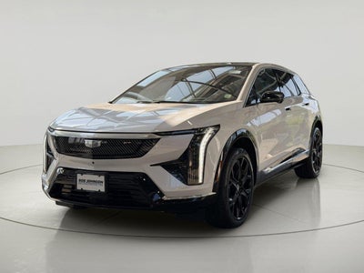 2025 Cadillac OPTIQ Luxury 1