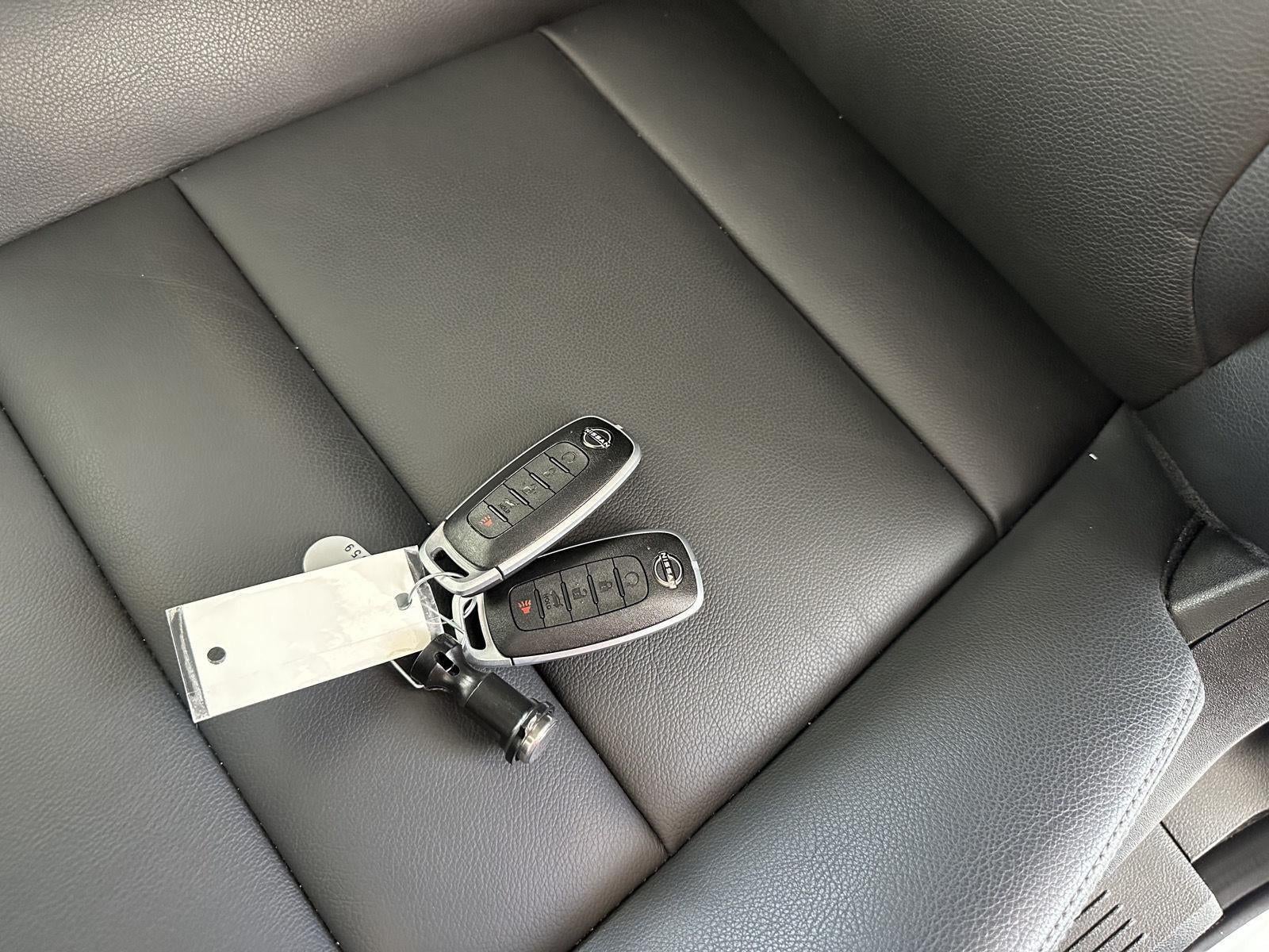 2025 Nissan Rogue SL