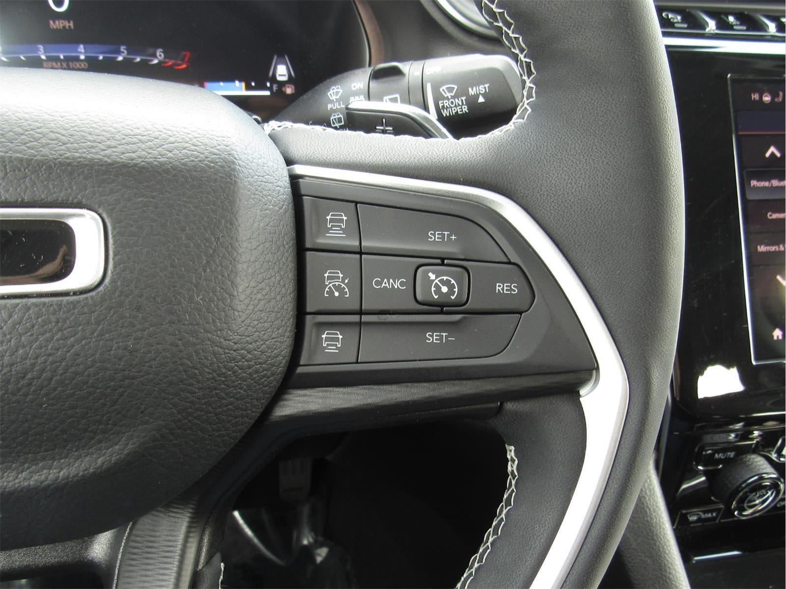 2023 Jeep Grand Cherokee Laredo