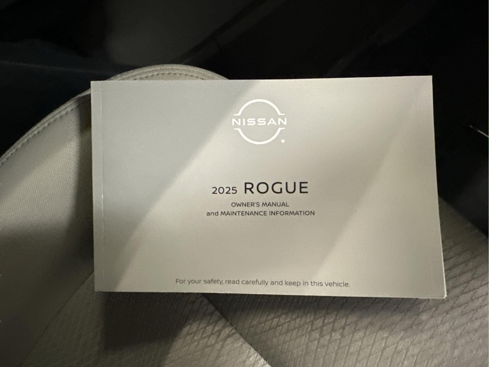 2025 Nissan Rogue SV