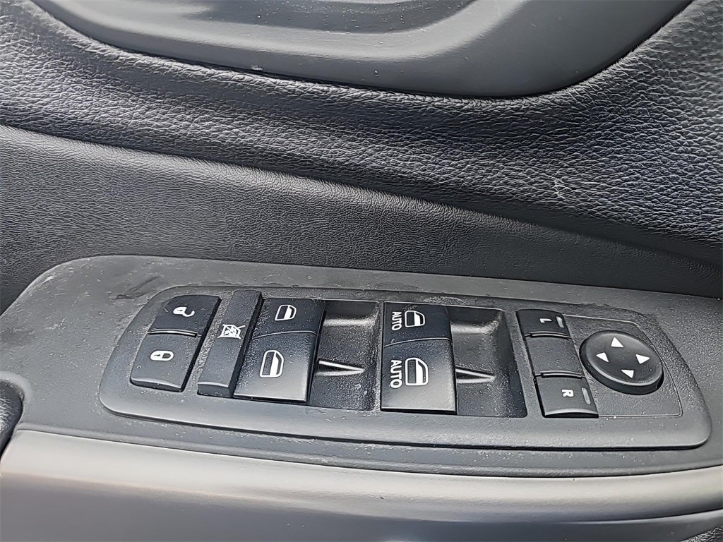 2019 Jeep Cherokee Latitude Plus Fresh Trade! Low Miles, Android Auto& Apple Carpla