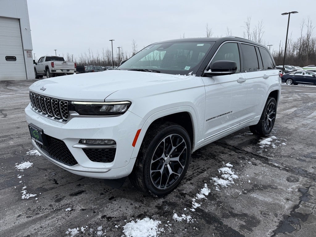 2023 Jeep Grand Cherokee Summit CARBRAVO!