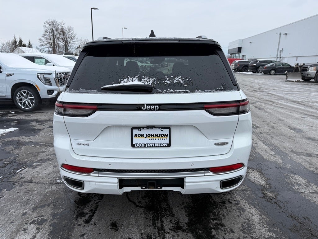 2023 Jeep Grand Cherokee Summit CARBRAVO!
