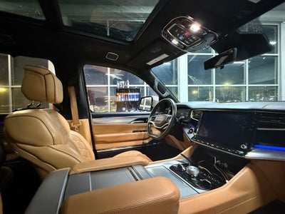 2022 Jeep Grand Wagoneer Series III CarBravo