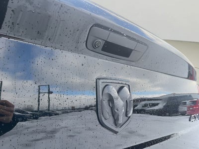 2024 RAM 1500 Classic Warlock HEMI 5.7L