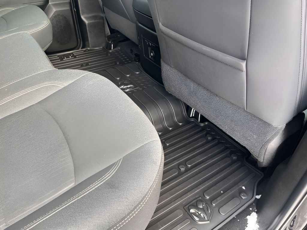 2024 RAM 1500 Classic Warlock HEMI 5.7L