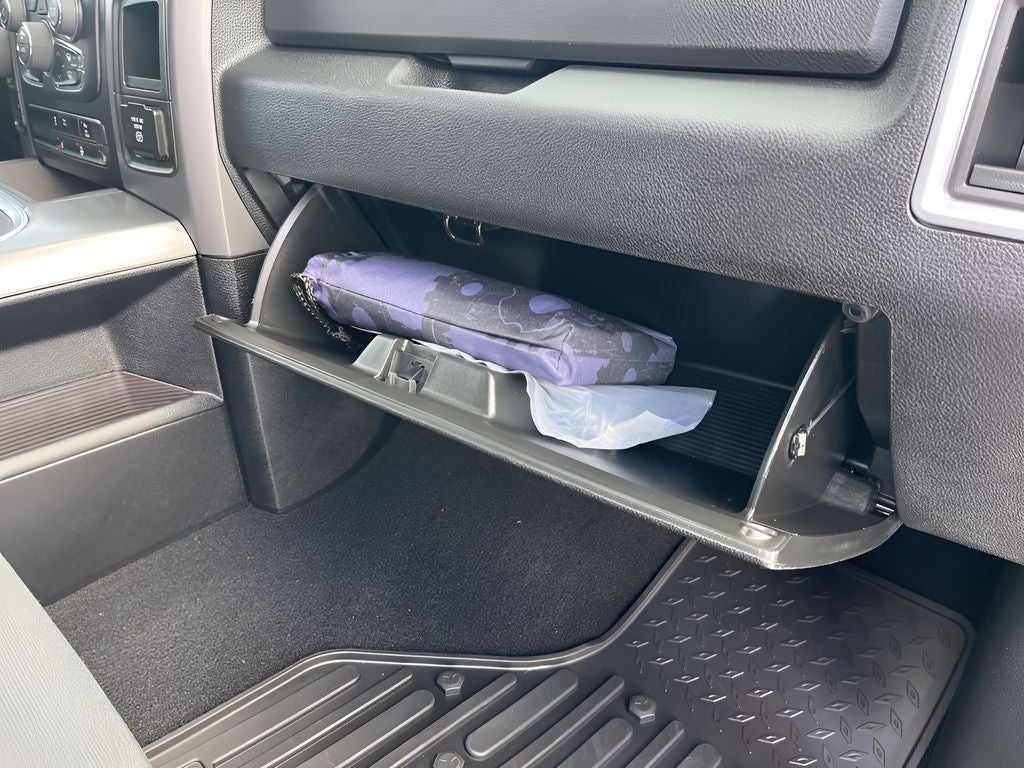 2024 RAM 1500 Classic Warlock HEMI 5.7L