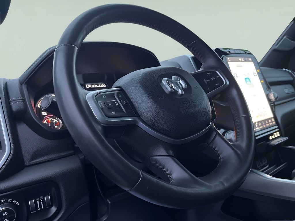 2024 RAM 1500 Laramie 5.7L Hemi