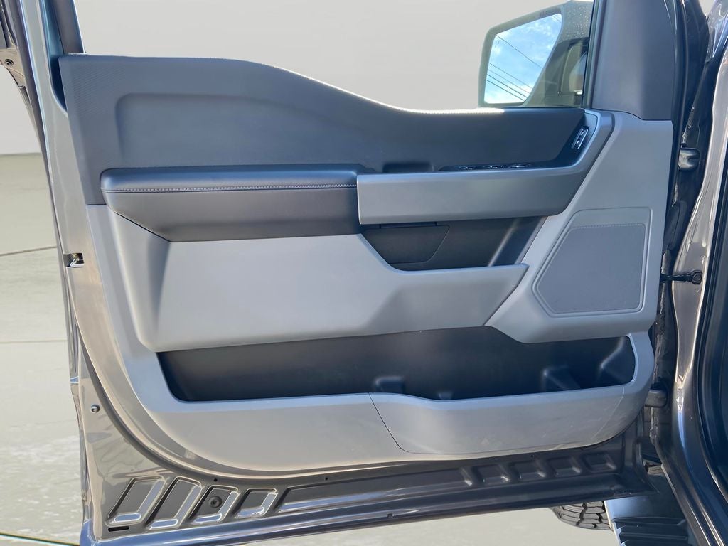 2023 Ford F-150 XL 6" Lift, 35's!