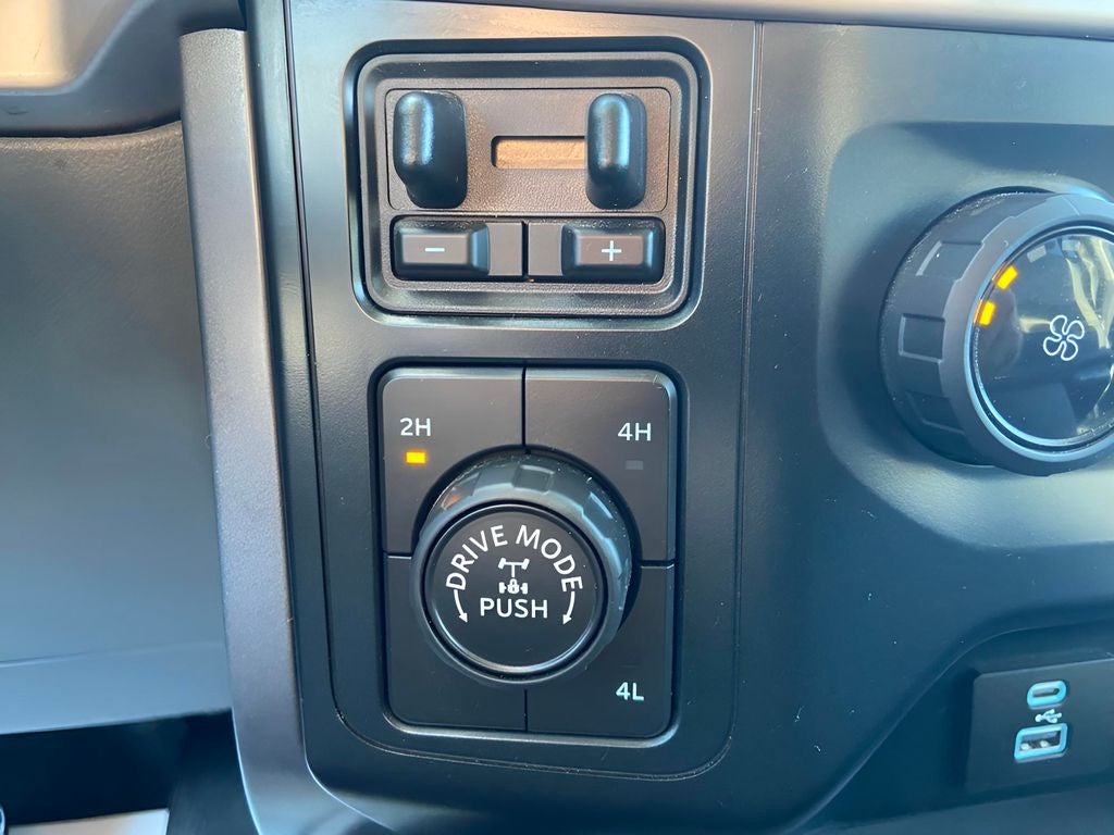 2023 Ford F-150 XL 6" Lift, 35's!