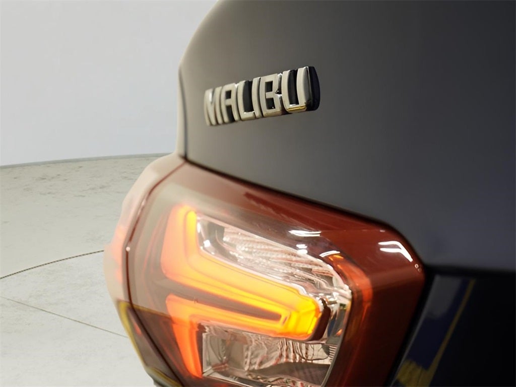 2019 Chevrolet Malibu LT w/ Leather & Sunroof *CarBravo Certified*