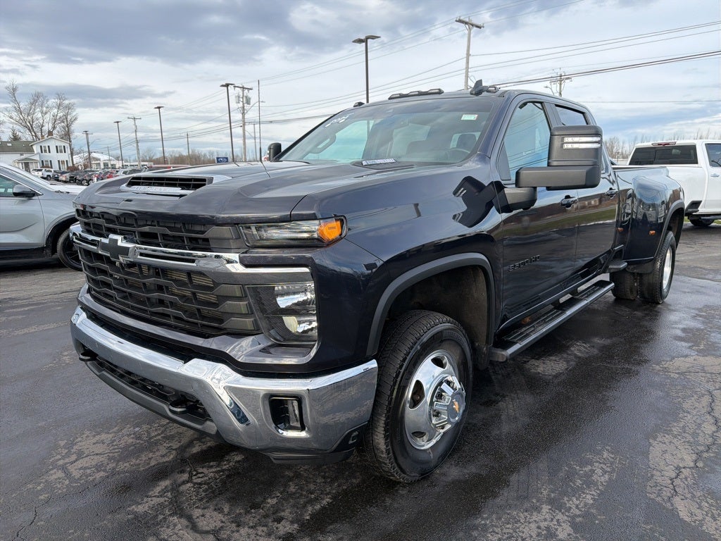 2024 Chevrolet Silverado 3500HD LT CARBRAVO!!