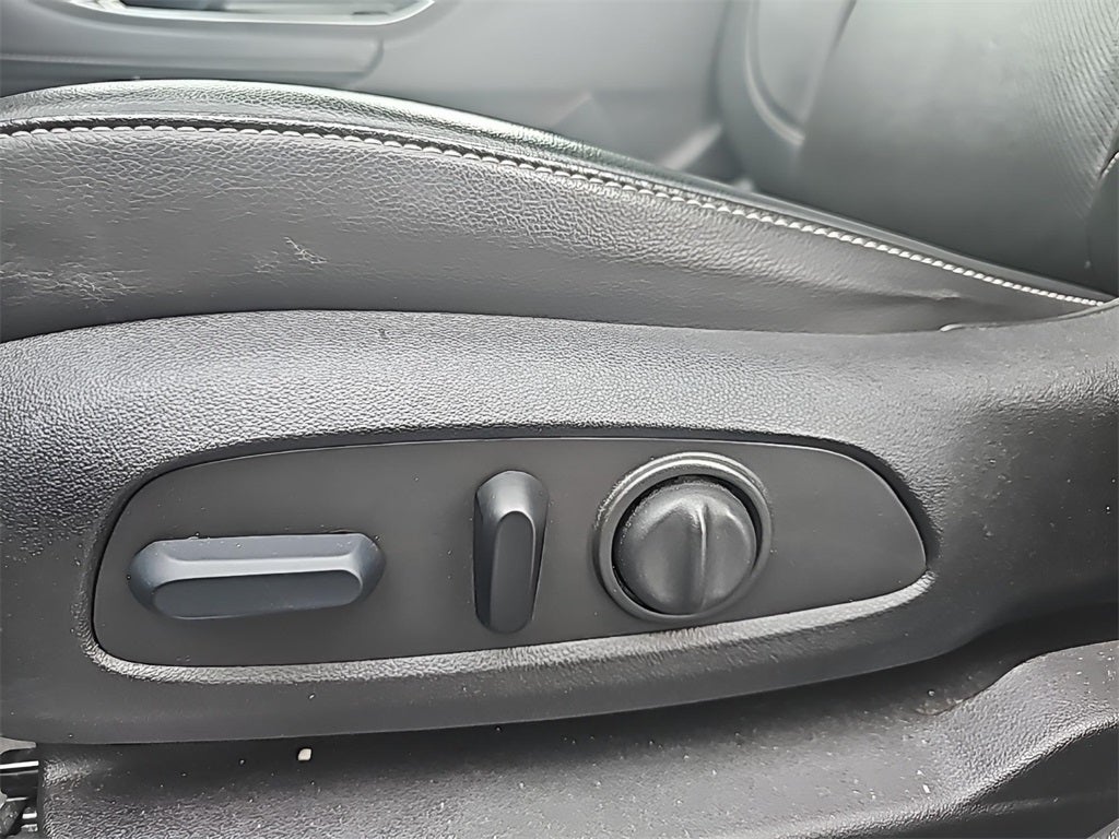 2023 GMC Acadia SLT Fresh Trade! Bose, Remote Start, Heated Seats, Pow