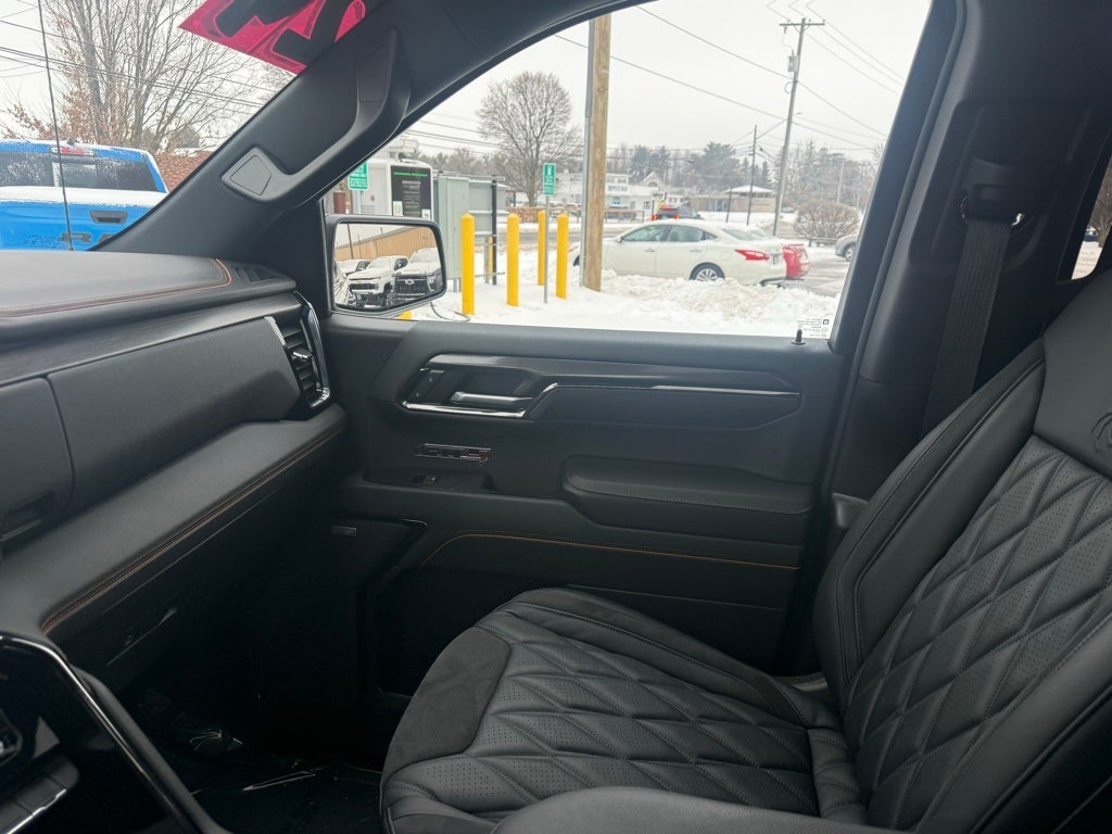 2024 GMC Sierra 1500 AT4 BLACK WIDOW SPECIAL EDITION! $31,000 Package!