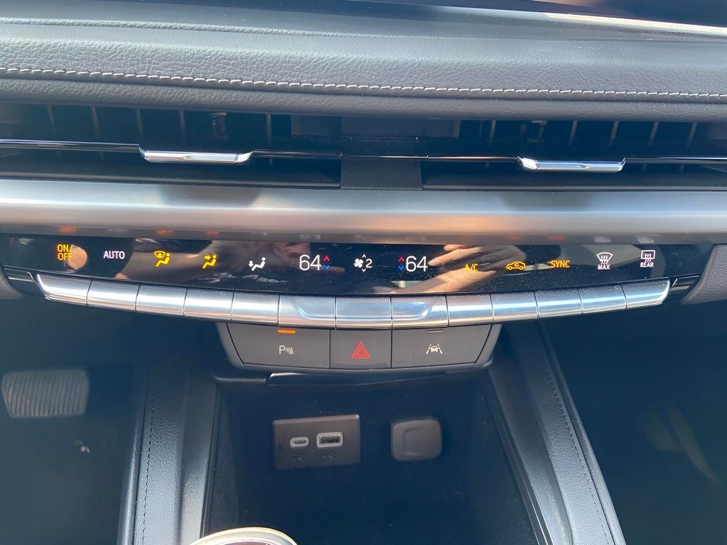 2025 Cadillac XT4 Premium Luxury