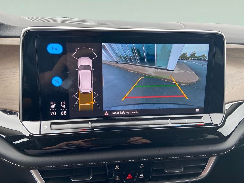 2025 Volkswagen Atlas 2.0T SE w/Technology 1 Owner Clean Auto Check!