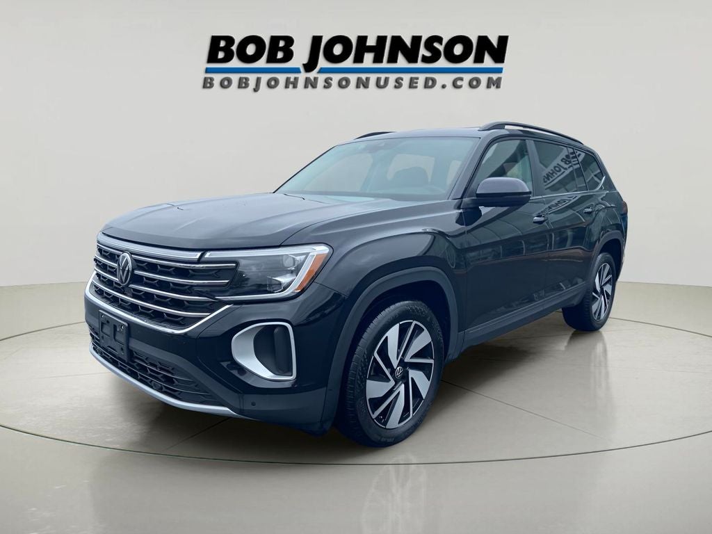 2025 Volkswagen Atlas 2.0T SE w/Technology 1 Owner Clean Auto Check!