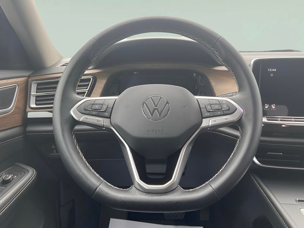 2025 Volkswagen Atlas 2.0T SE