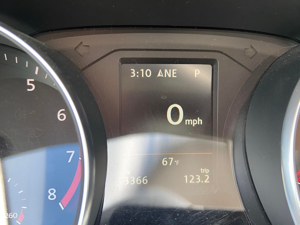 2018 Volkswagen Passat 2.0T SEL Premium Company Car Only 3000 Miles