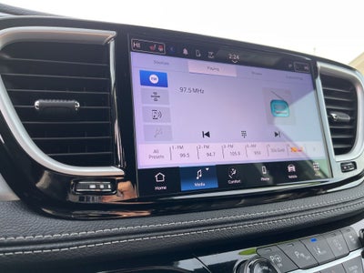 2024 Chrysler Pacifica Touring L S APPERANCE PACKAGE