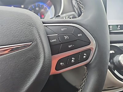 2024 Chrysler Pacifica Touring L Fresh Trade! Remote Start, Power Rear Doors, Power