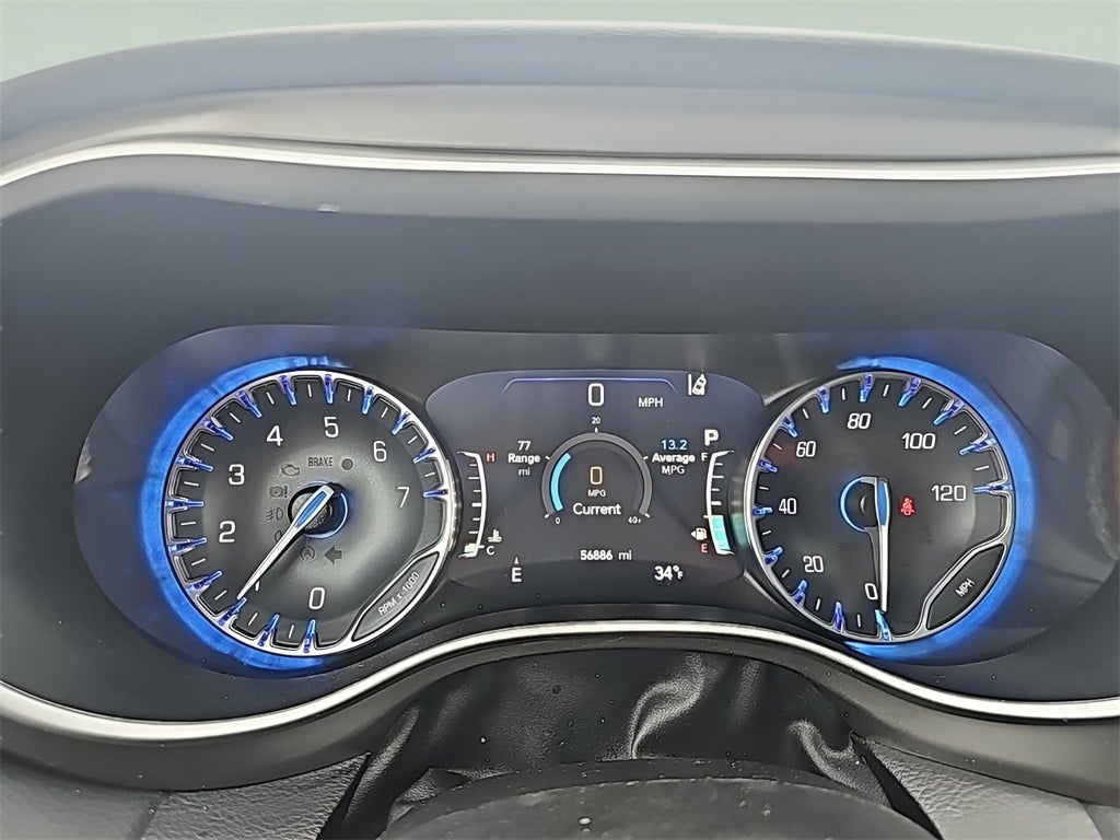 2024 Chrysler Pacifica Touring L Fresh Trade! Remote Start, Power Rear Doors, Power