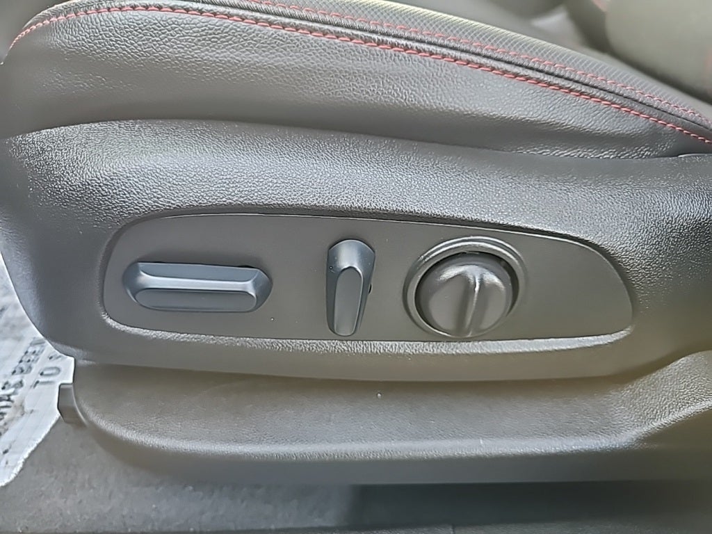 2022 Chevrolet Equinox RS Fresh Trade! Remote Start, Heated Seats, Power Lif