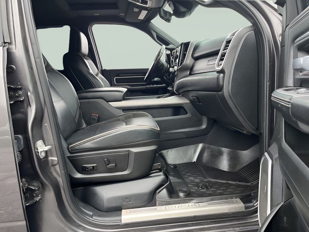 2022 RAM 2500 Laramie NIGHT EDITION