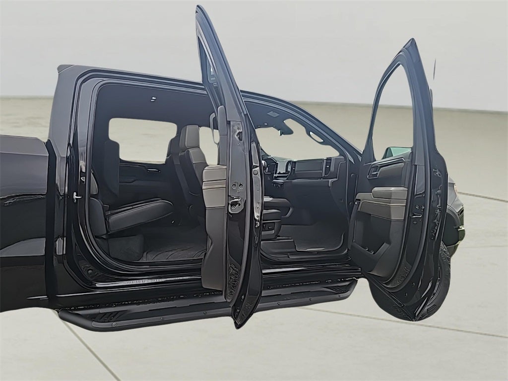 2023 Chevrolet Silverado 1500 ZR2 Fully Loaded, Custom Exhaust, (Carbravo Certified!