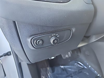 2024 Chevrolet Equinox RS Fresh Trade!!! Remote Start, Heated Seats, Power L