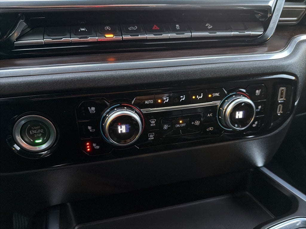 2023 GMC Sierra 1500 SLT CARBRAVO!