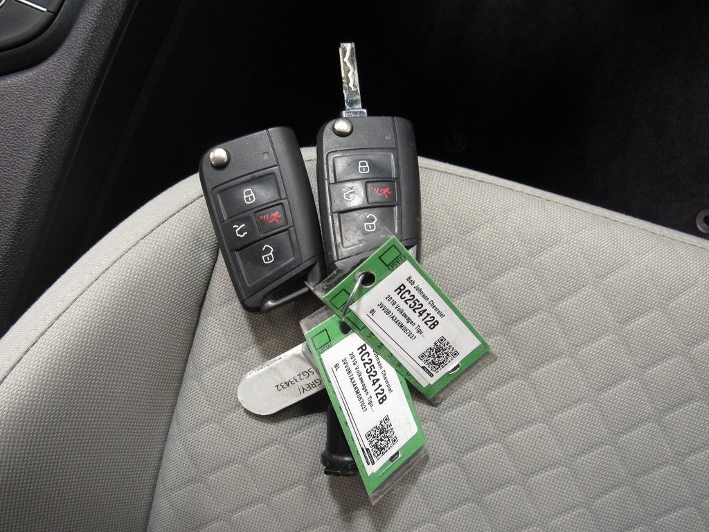 2019 Volkswagen Tiguan 2.0T S CARBRAVO CERTIFIED 4Motion