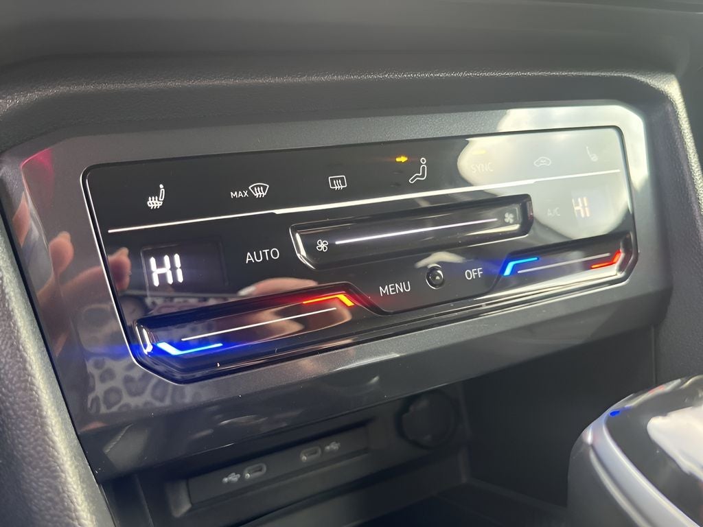 2024 Volkswagen Tiguan 2.0T SE