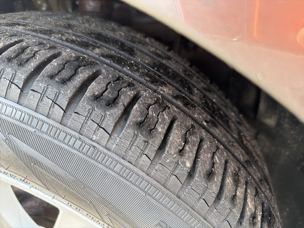 2018 Toyota Camry SE CARBRAVO!