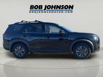 2024 Nissan Pathfinder SV BLACK APPERANCE PACKAGE