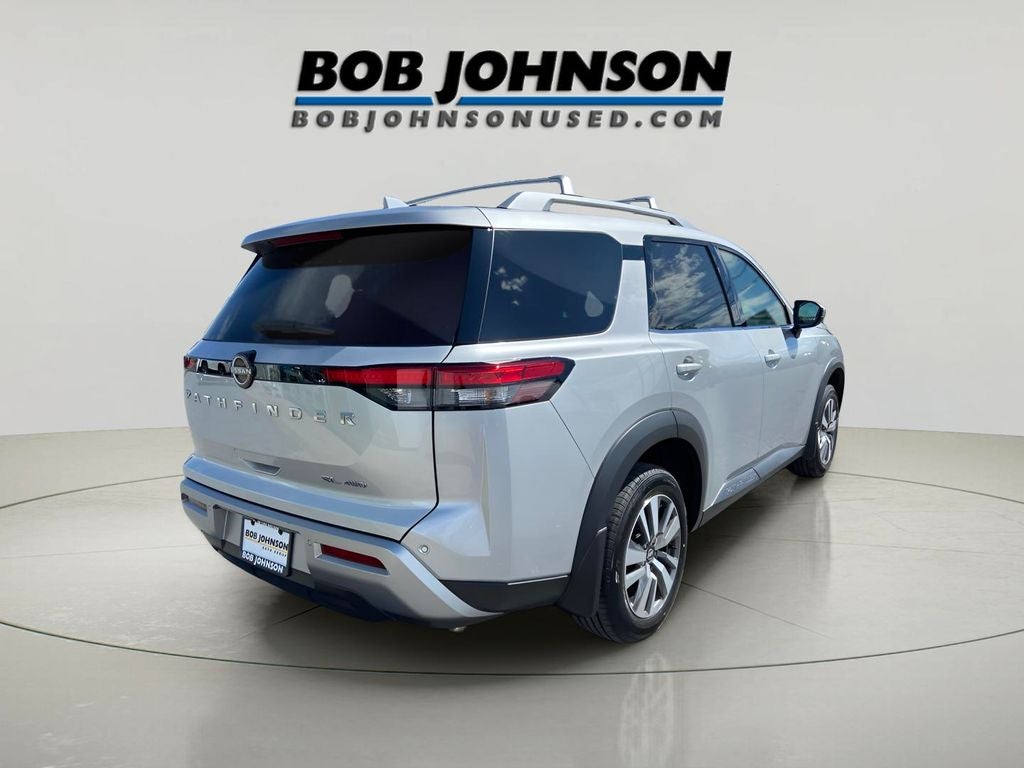 2023 Nissan Pathfinder SL 1 Owner Clean auto check V6 4WD