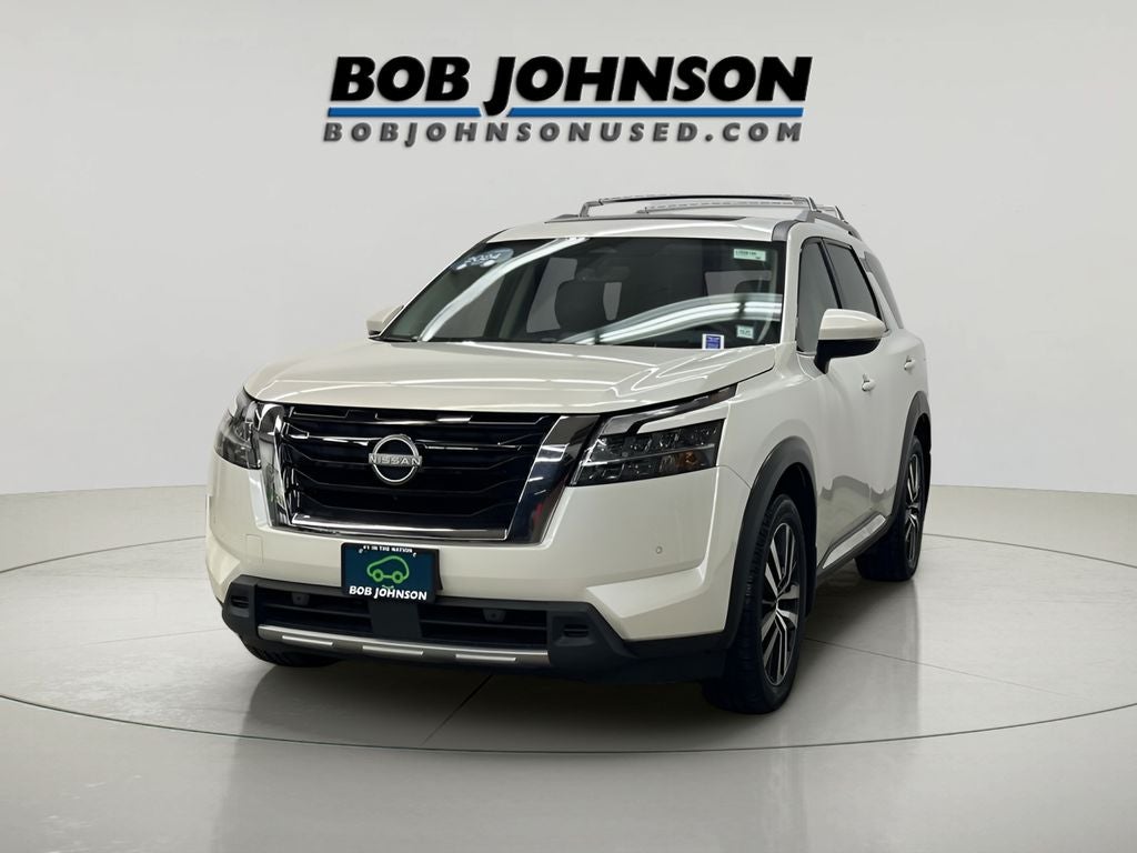 2024 Nissan Pathfinder Platinum CARBRAVO CERTIFIED