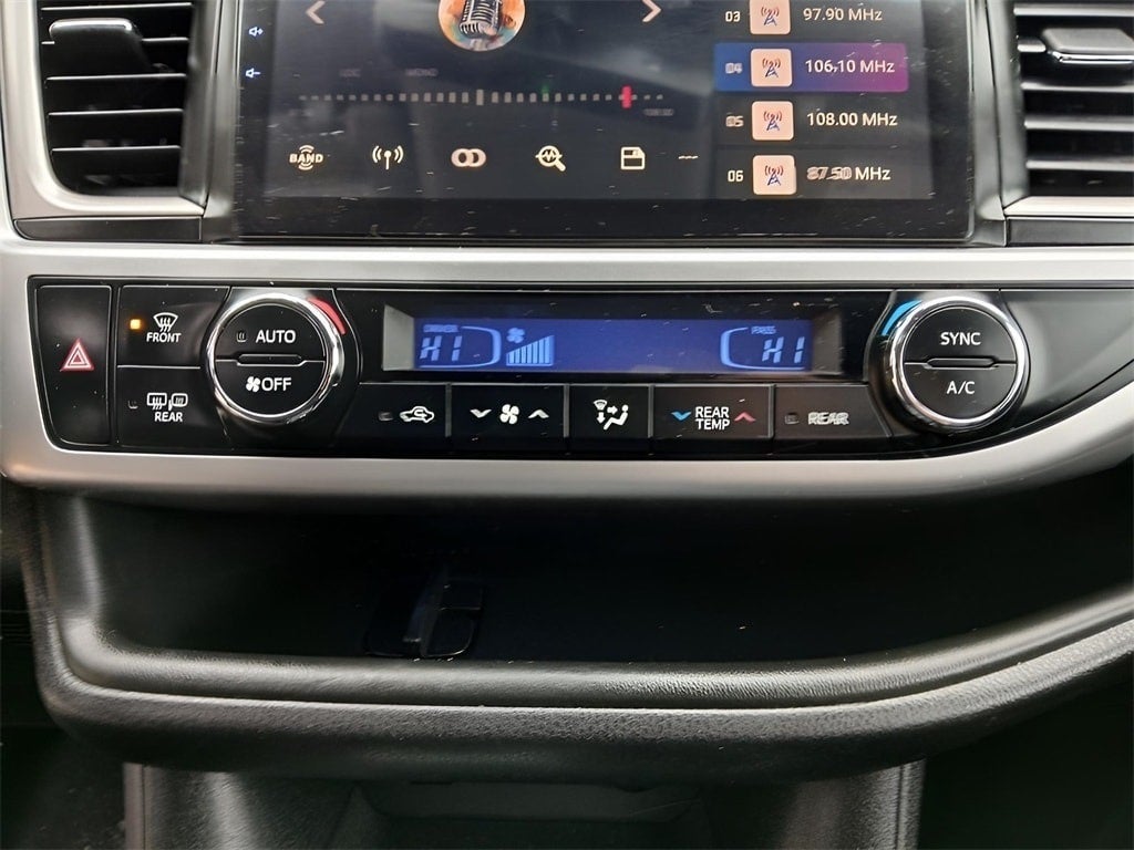 2018 Toyota Highlander SE