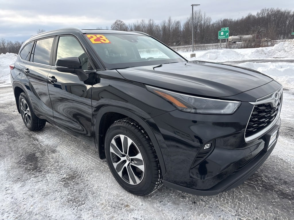 2023 Toyota Highlander L