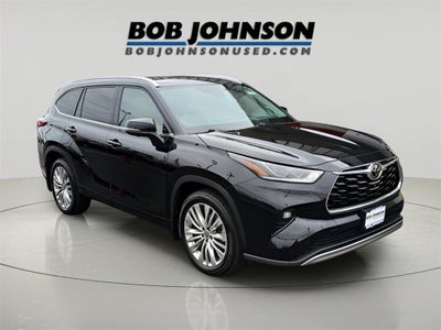 2023 Toyota Highlander Platinum