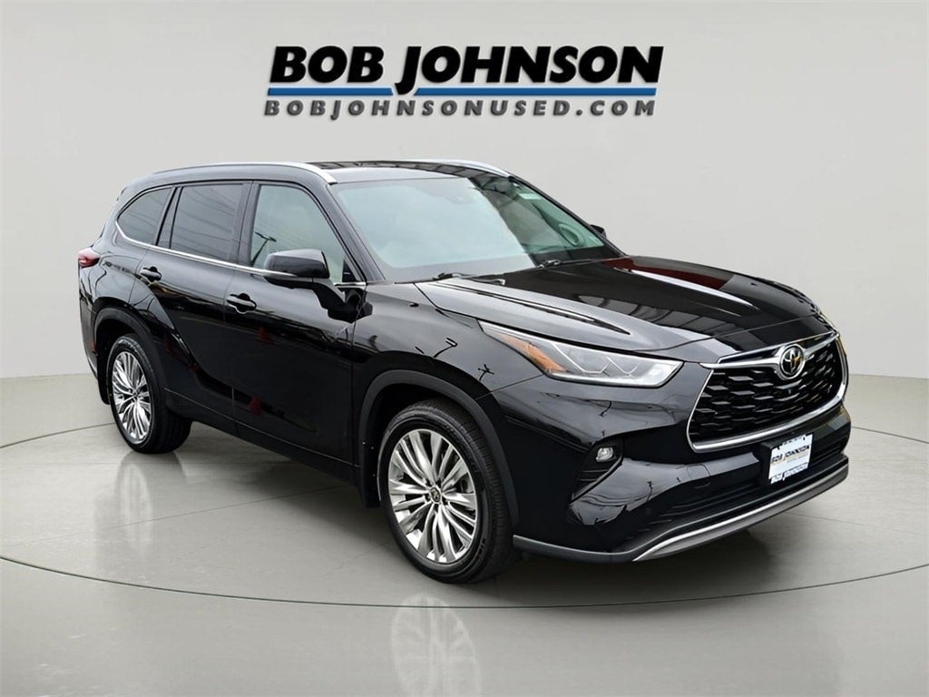 2023 Toyota Highlander Platinum