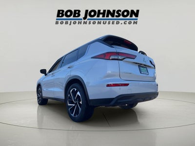 2022 Mitsubishi Outlander ES